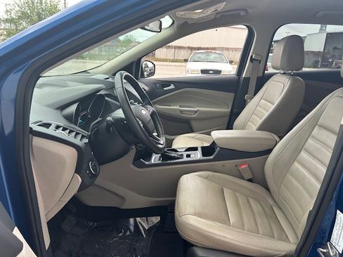 Used 2017 Ford Escape Titanium w/ Equipment Group 301A image 11