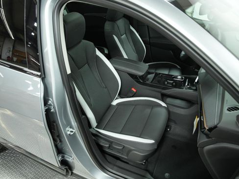 New 2025 Buick Envision Sport Touring image 18