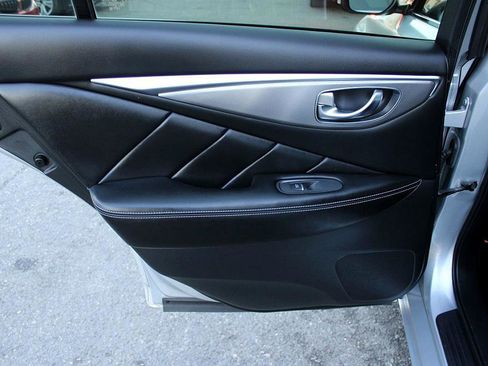 Used 2018 INFINITI Q50 Sport image 16