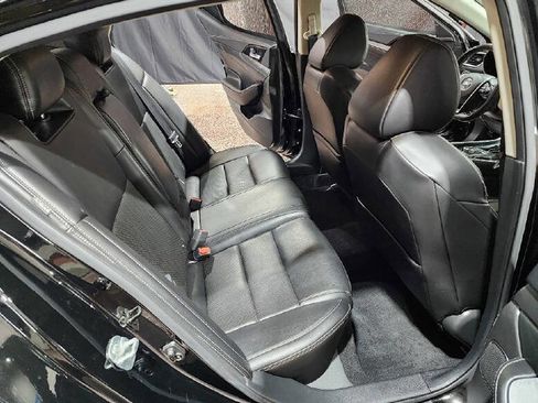 Used 2022 Nissan Maxima SV w/ Floor Mat Group image 11