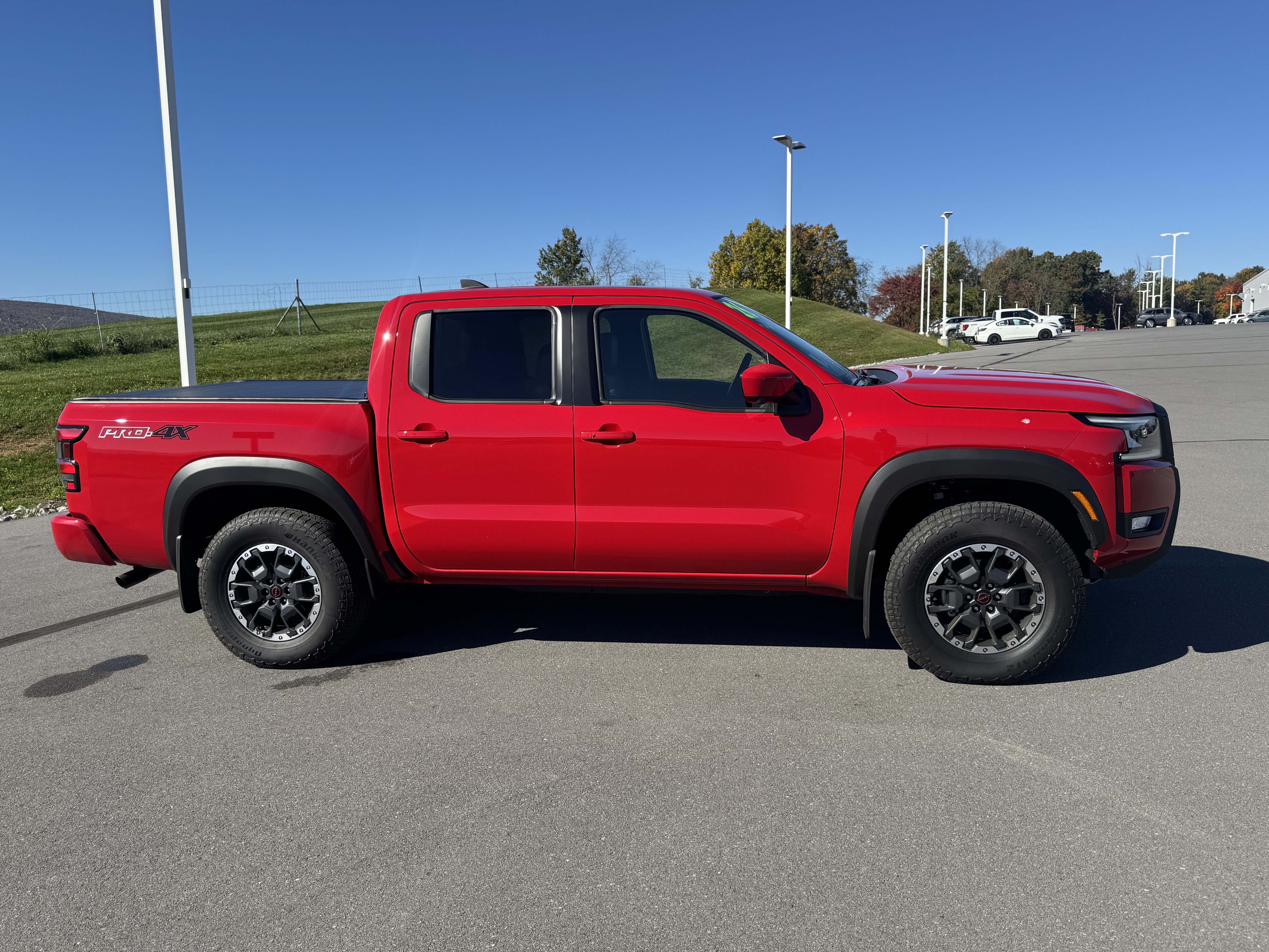 Used 2026 Nissan Frontier PRO-4X w/ Pro Premium Package AWD/4WD image 2