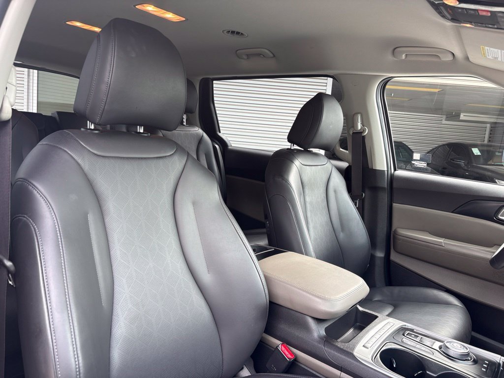 Used 2026 Kia Carnival LXS FWD image 18
