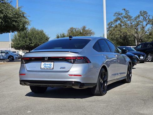 Used 2025 Honda Accord Sport image 6