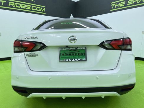 Used 2020 Nissan Versa SV FWD image 8