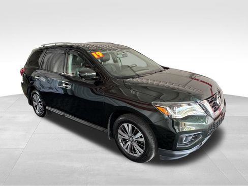 Used 2019 Nissan Pathfinder SL AWD/4WD image 8