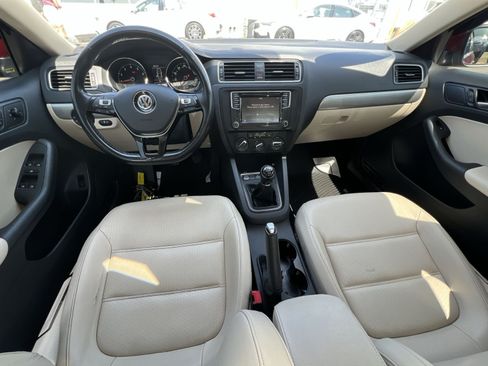 Used 2018 Volkswagen Jetta SE FWD image 24