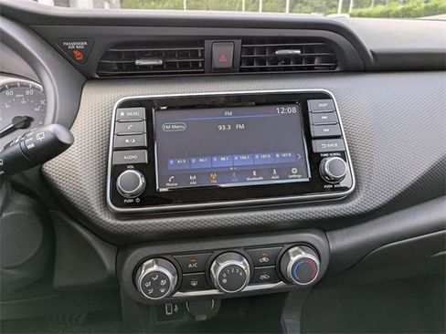 New 2025 Nissan Kicks Play S image 18