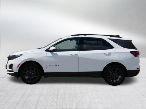 Used 2022 Chevrolet Equinox RS w/ Infotainment Package AWD/4WD image 4