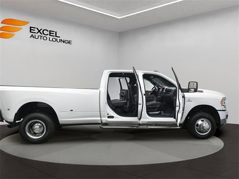 Used 2024 RAM 3500 Big Horn image 45