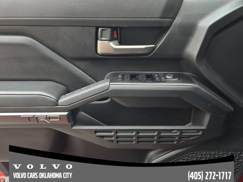 Used 2025 Toyota Tacoma TRD Off-Road w/ TRD Off Road Upgrade Package AWD/4WD image 23