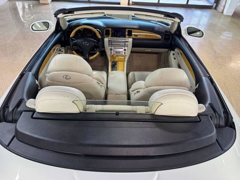 Used 2004 Lexus SC 430 Convertible RWD image 48