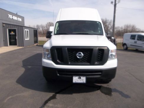 Used 2019 Nissan NV 2500 SV w/ Navigation Package image 4