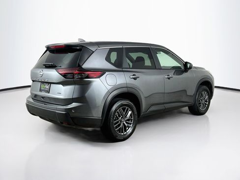 Used 2026 Nissan Rogue SV AWD/4WD image 9