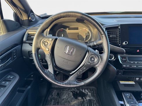 Certified 2023 Honda Ridgeline Black Edition image 11