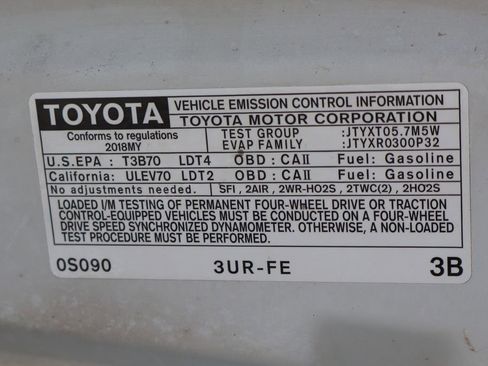 Used 2018 Toyota Tundra SR5 w/ TRD Sport Package AWD/4WD image 15