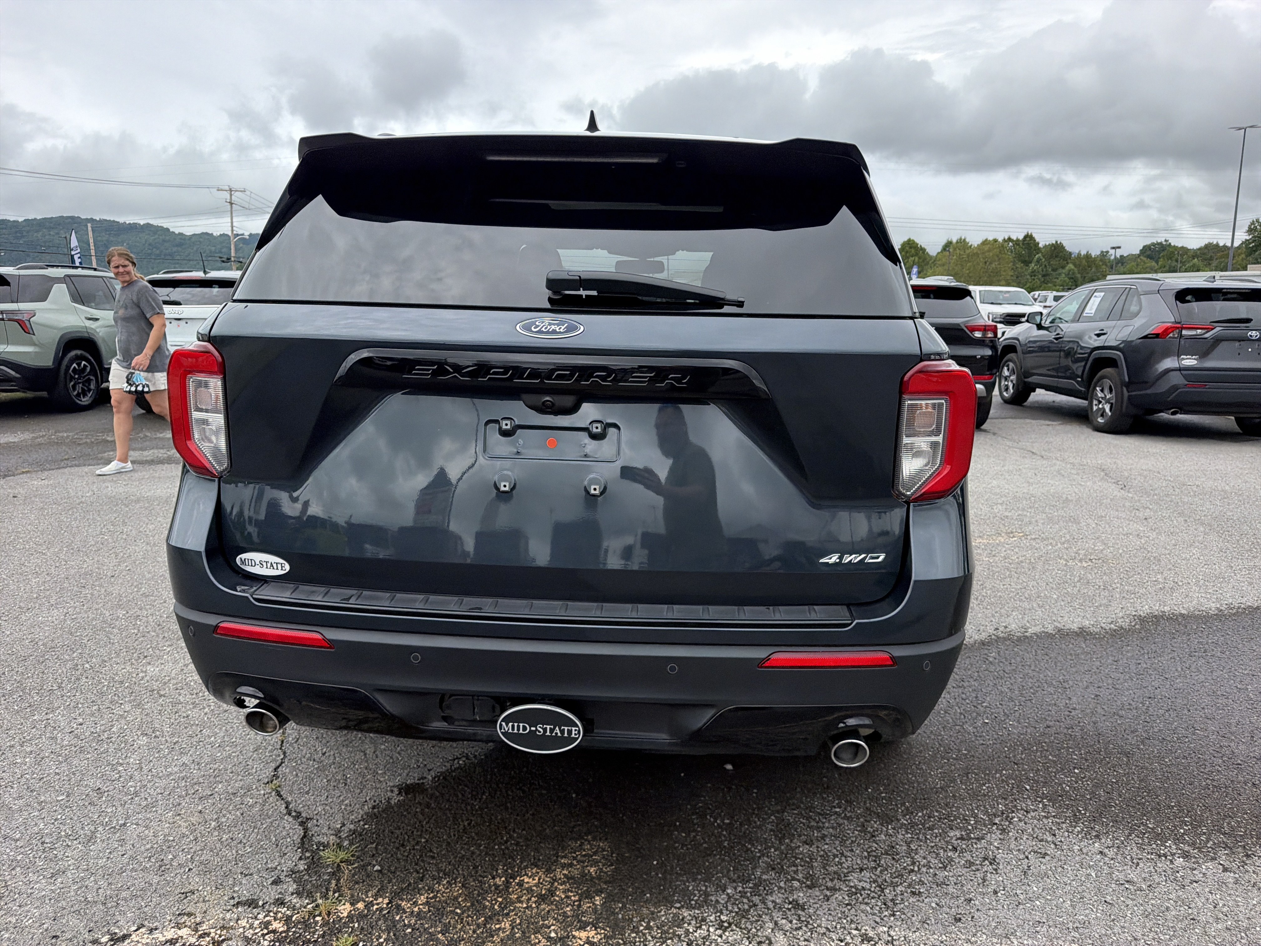 Used 2023 Ford Explorer ST-Line w/ Class IV Trailer Tow Package AWD/4WD image 5
