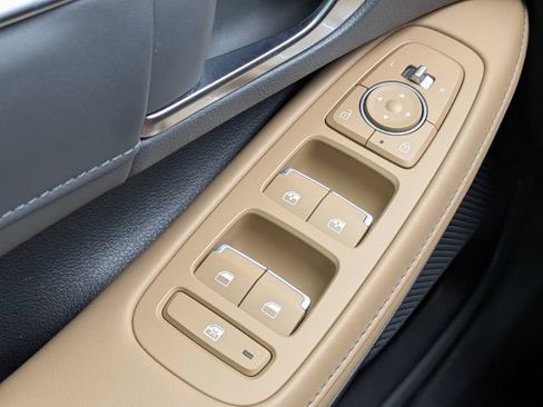 Used 2021 Hyundai Sonata Limited w/ Preferred Accessory Package FWD image 25
