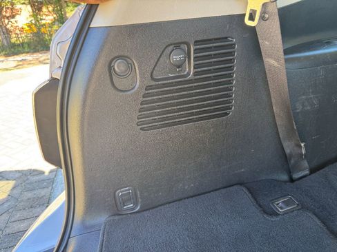 Used 2019 Nissan Armada SL w/ Premium Package image 41