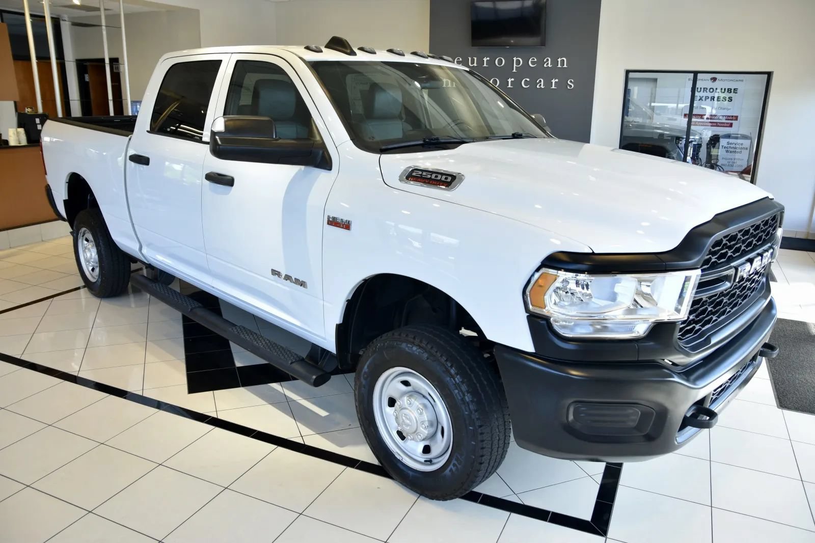 Used 2022 RAM 2500 Tradesman AWD/4WD image 8