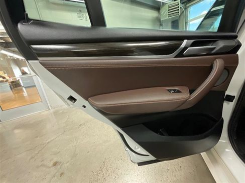 Used 2017 BMW X3 sDrive28i image 19