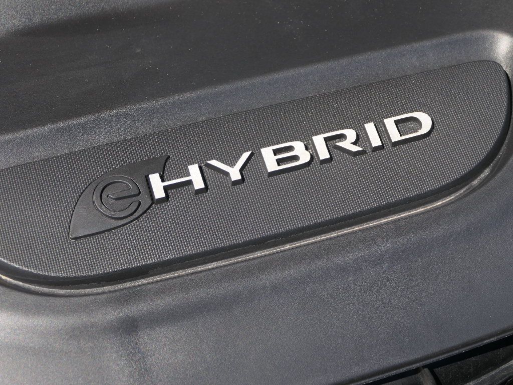 Certified 2023 Chrysler Pacifica Touring-L FWD image 29