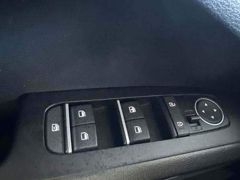 Used 2025 Kia Soul LX w/ LX Technology Package FWD image 17