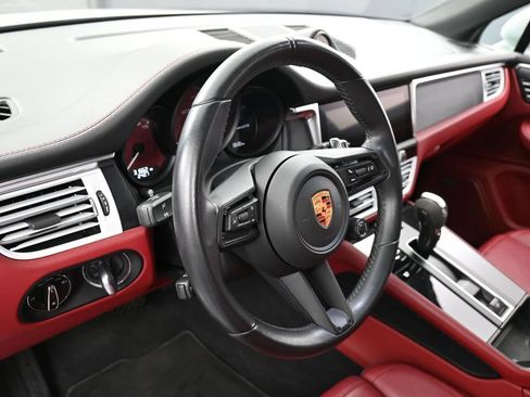 Certified 2022 Porsche Macan GTS AWD/4WD image 17
