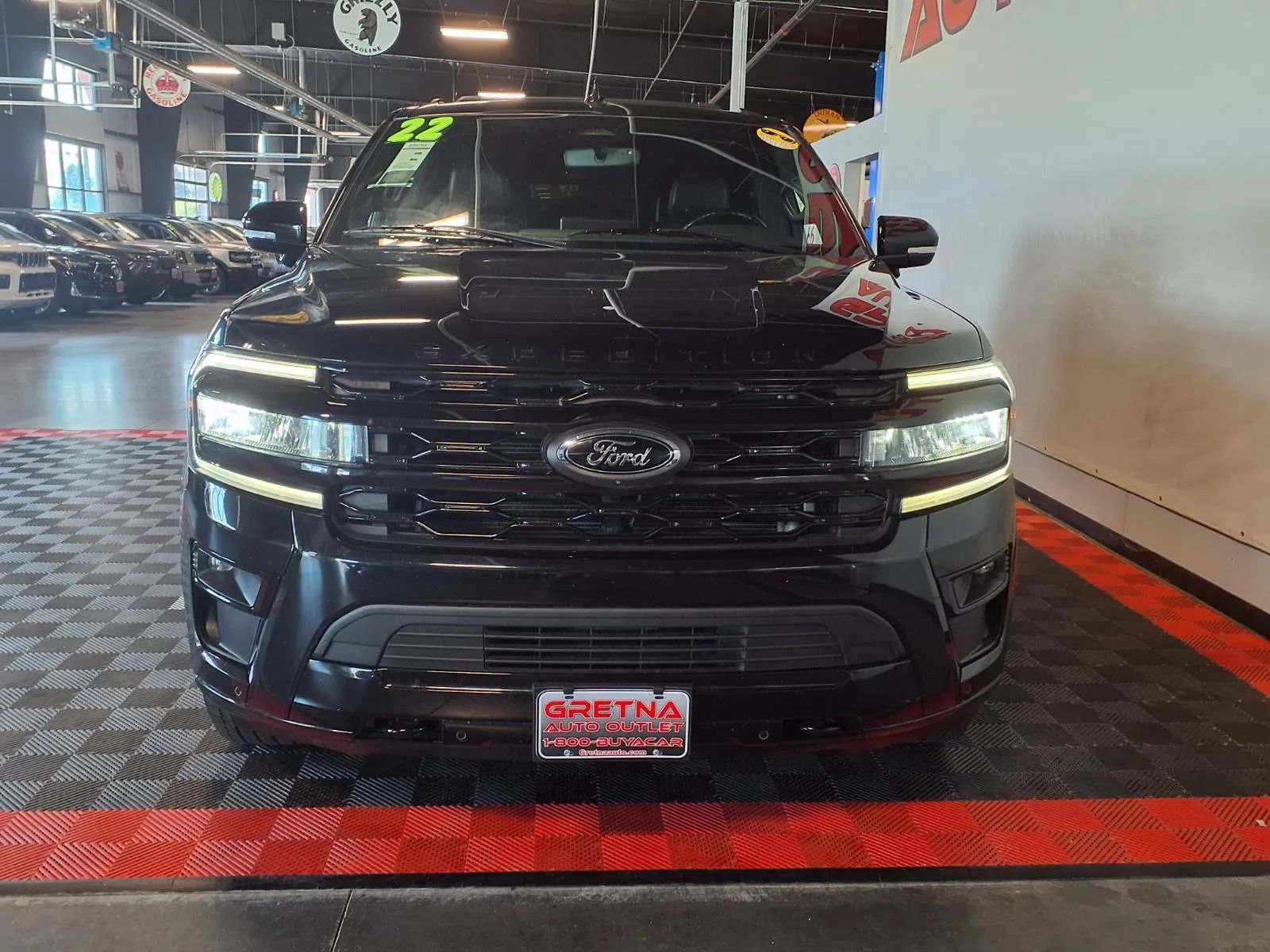 Used 2022 Ford Expedition Max Limited AWD/4WD image 3