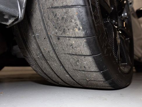 Used 2021 Ford Mustang Shelby GT500 w/ Carbon Fiber Track Pack image 54