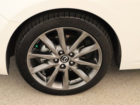 Used 2018 MAZDA MAZDA3 Touring image 31