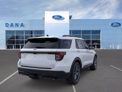 New 2026 Ford Explorer ST-Line w/ ST-Line Street Pack image 8