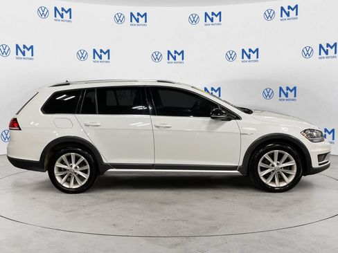 Used 2019 Volkswagen Golf Alltrack SE AWD/4WD image 6