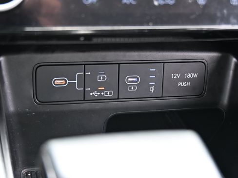 Used 2025 Hyundai Tucson SEL FWD image 34