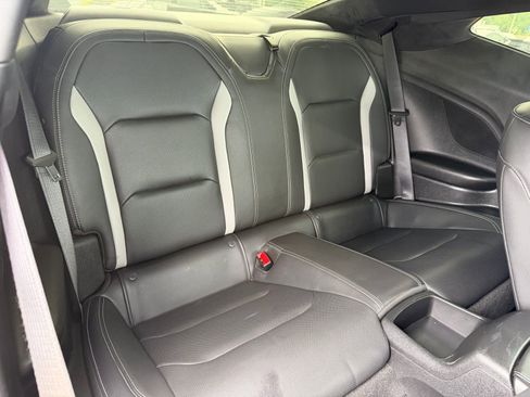 Used 2020 Chevrolet Camaro SS RWD image 23