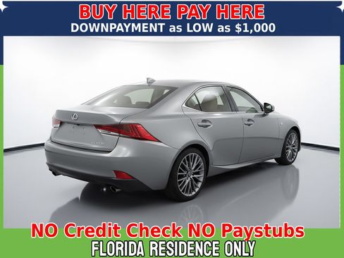 Used 2017 Lexus IS 200t image 4