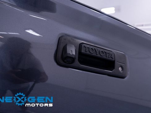 Used 2019 Toyota Tacoma SR image 32