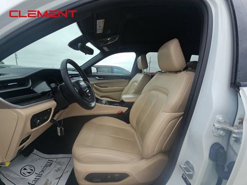 Used 2022 Jeep Grand Cherokee Limited 4xe AWD/4WD image 3