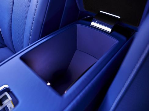 Used 2024 Rolls-Royce Phantom Sedan w/ The Phantom Package RWD image 94