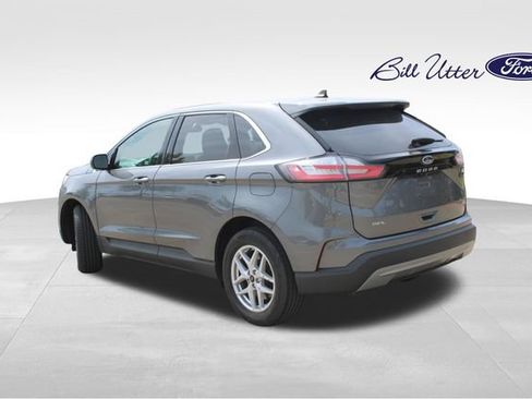 Used 2024 Ford Edge SEL AWD/4WD image 7