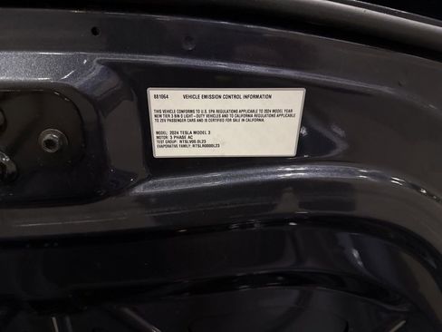Used 2024 Tesla Model 3 Performance image 25