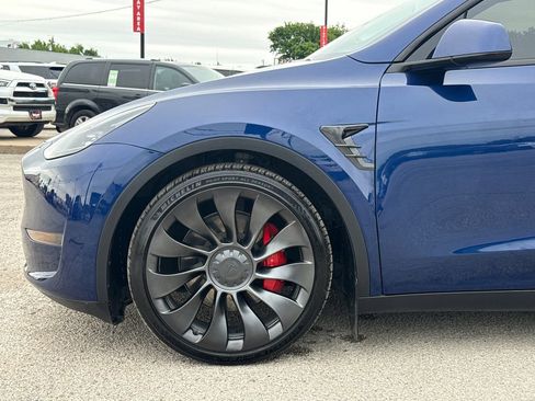 Used 2023 Tesla Model Y Performance AWD/4WD image 5