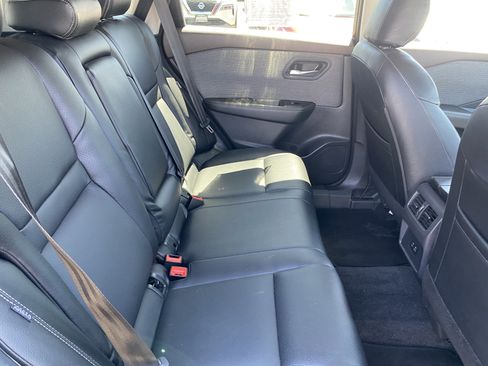 Used 2023 Nissan Rogue SV FWD image 26