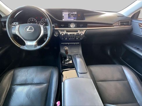 Used 2014 Lexus ES 350 w/ Luxury Package FWD image 13