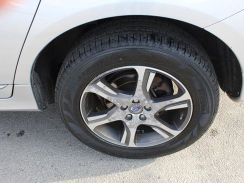 Used 2015 Volvo XC60 T6 image 31