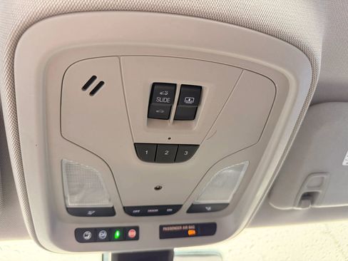 Used 2015 Chevrolet Impala LTZ FWD image 45
