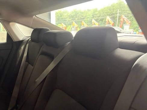 Used 2022 Honda Civic EX image 16