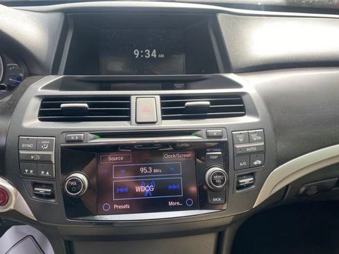 Used 2015 Honda Crosstour EX-L image 16