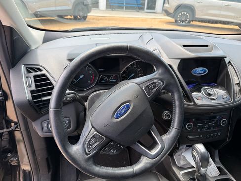 Used 2018 Ford Escape Titanium w/ Ford Safe & Smart Package AWD/4WD image 10