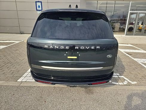 Used 2023 Land Rover Range Rover Long Wheelbase SE image 6