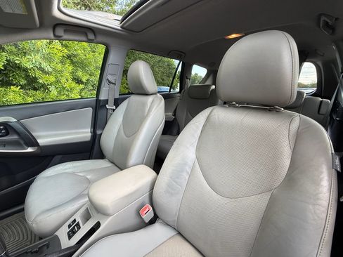 Used 2011 Toyota RAV4 Limited w/ Limited Extra Value Pkg AWD/4WD image 42